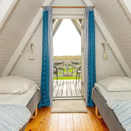 Seaside Retreat - By Traum *